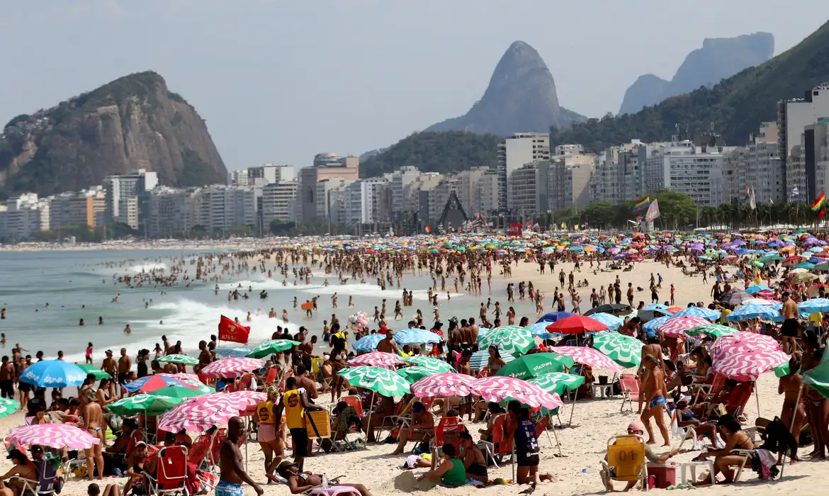 Brasil recebeu quase 1,5 milhão de turistas internacionais em janeiro